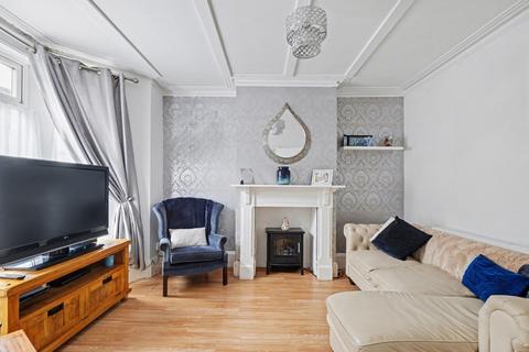 3 bedroom terraced house for sale, Valley Road, Gillingham,