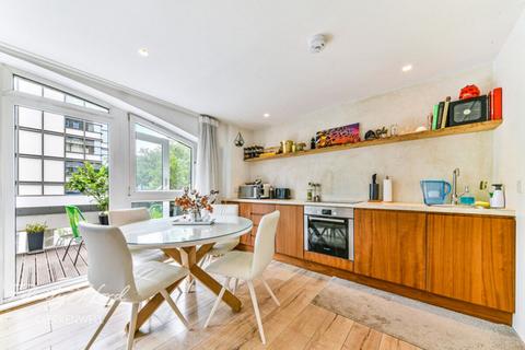 1 bedroom flat for sale, Bath Street, London