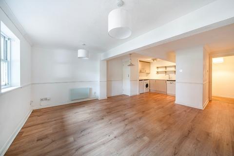1 bedroom flat to rent, Crondall Lane, Surrey GU9
