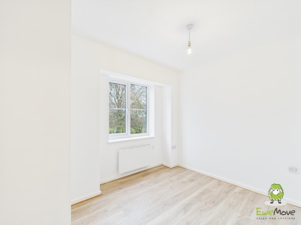 Ewe Move Estate Agents Basingstoke - Gander Drive -