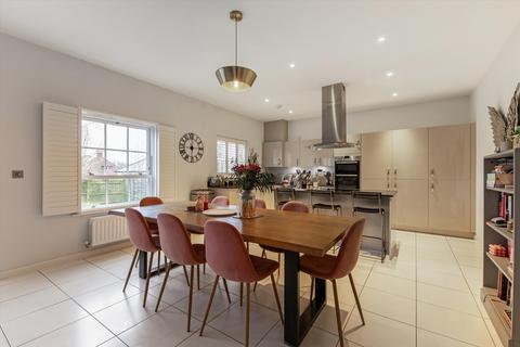 6 bedroom detached house for sale, Knights Crescent, Winchester, Hampshire, SO22