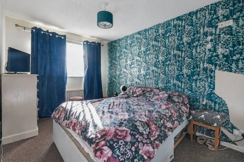 undefined, Larchdale Close, Whitby CH66