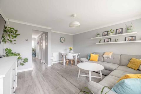 undefined, Mead Avenue, Langley SL3