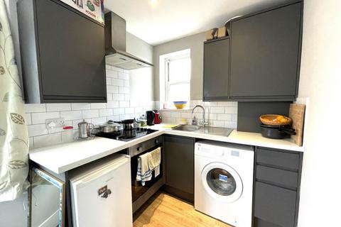 1 bedroom flat to rent, Edward Street, Brighton, East Sussex