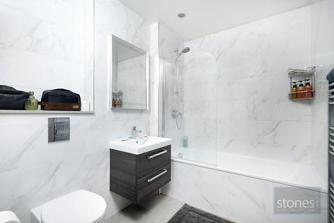 2 bedroom apartment to rent, Elm Park, Stanmore, HA7