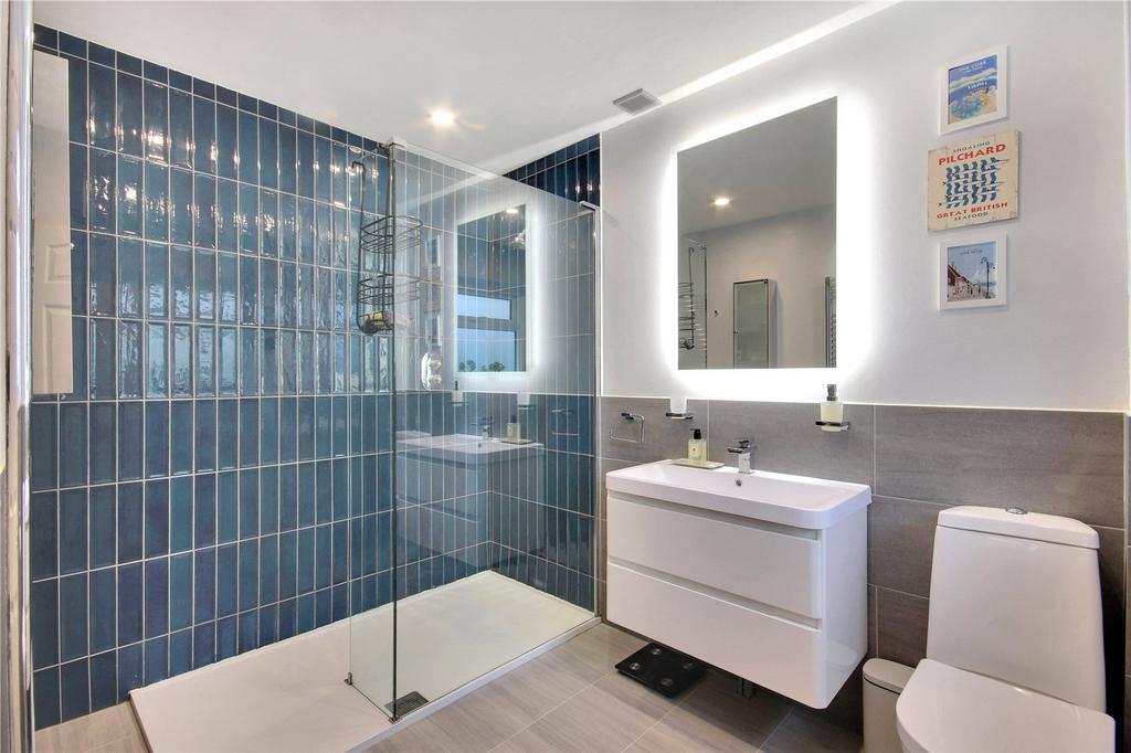 En Suite Shower Room
