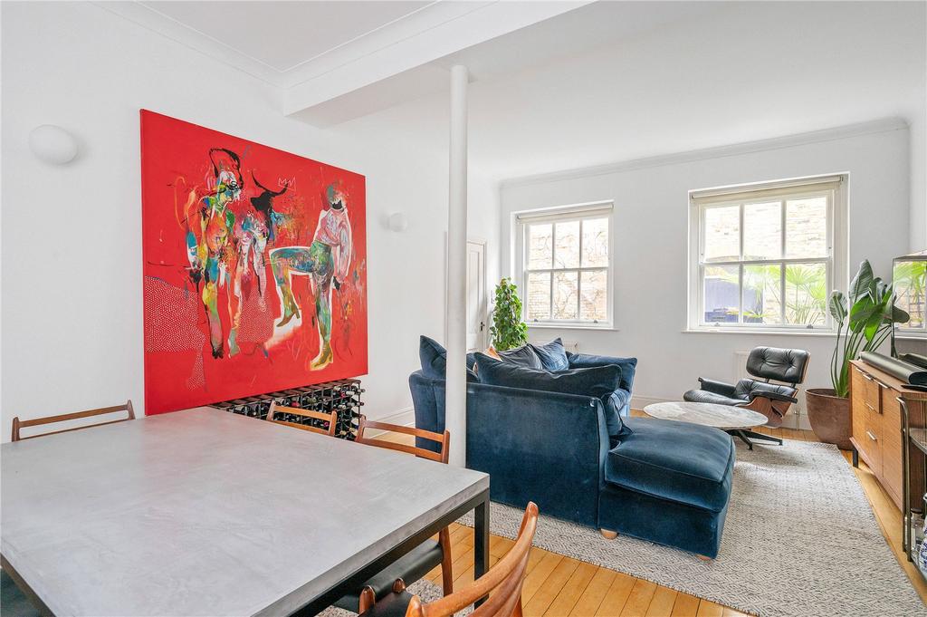 Living/Dining Area
