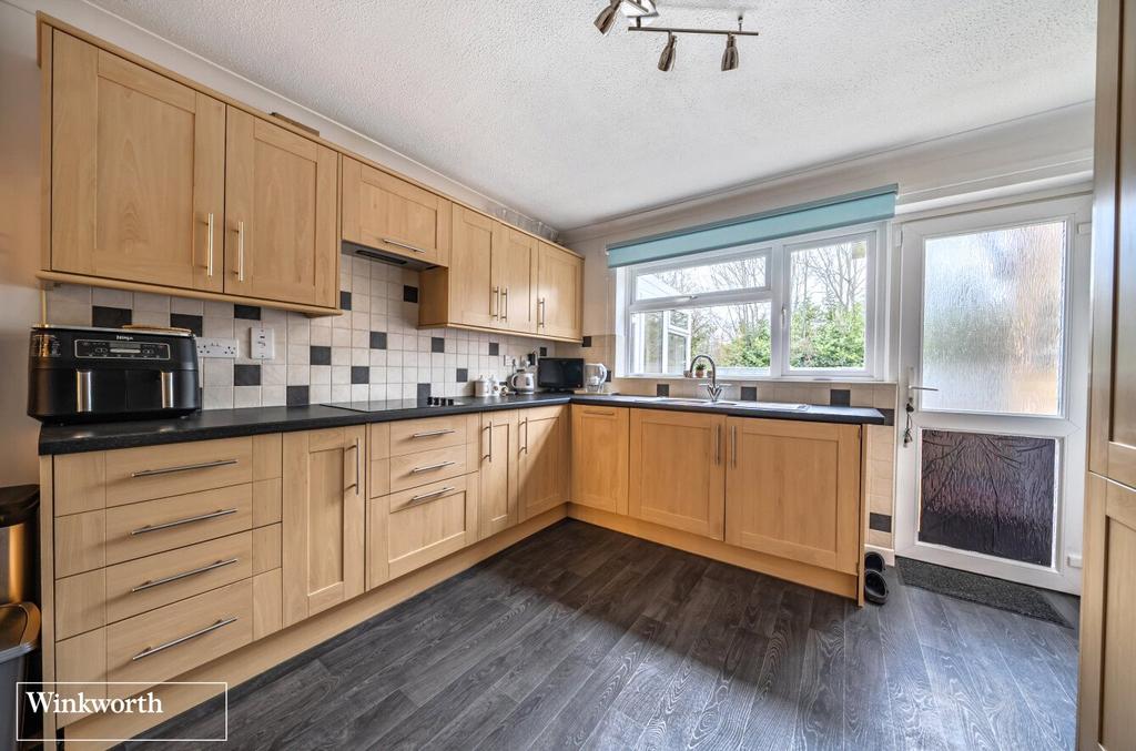 Kitchen/Breakfast Rm