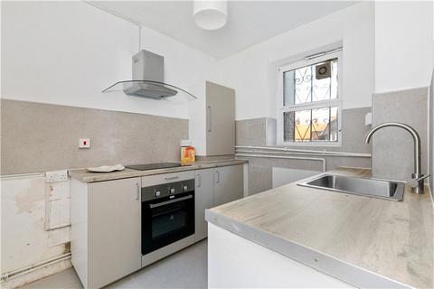3 bedroom apartment for sale, Kennington Oval, London, SE11