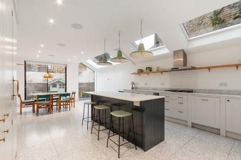 undefined, Macfarlane Road, London W12