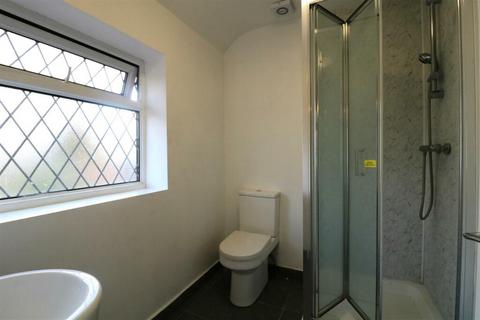 Studio to rent, Cator Crescent, New Addington, Croydon, CR0