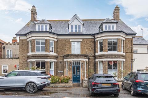 2 bedroom flat for sale, The Buttlands, Wells-next-the-Sea