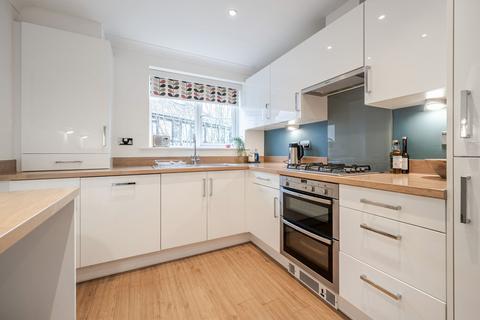 2 bedroom flat for sale, Garden Mews, Harrogate, HG2