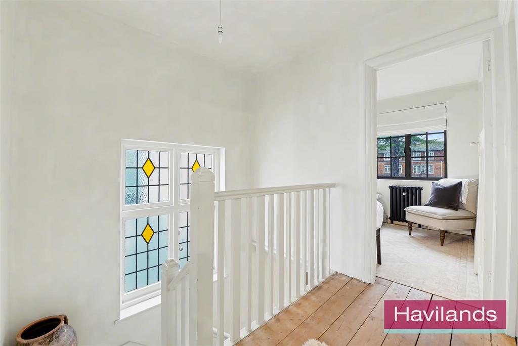 240 Winchmore Hill Road N21 1 QR-23.jpg