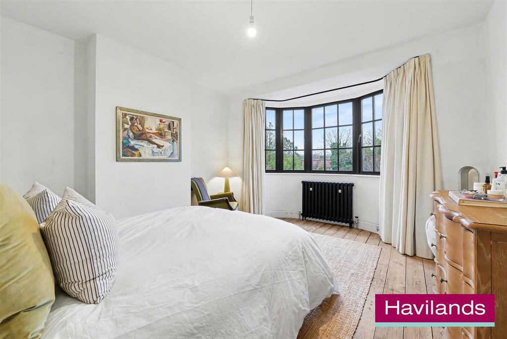 Winchmore Hill Road N21 1 QR-16.jpg