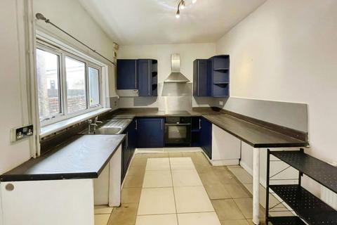 3 bedroom house to rent, Water Street, Port Talbot, SA12 6LH