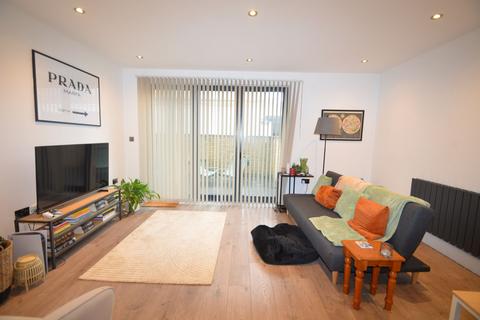2 bedroom flat to rent, Westow Street, Crystal Palace SE19