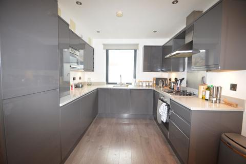 2 bedroom flat to rent, Westow Street, Crystal Palace SE19