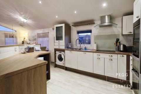 2 bedroom park home for sale, Loxley's Devon Lodge, Brixham