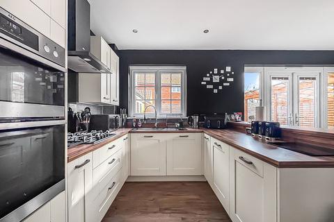 undefined, Duxbury Close, Stonehouse GL10