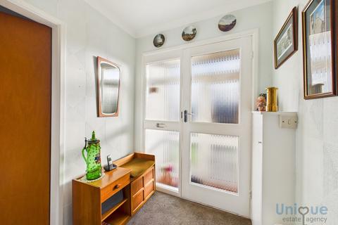 4 bedroom bungalow for sale, Sunningdale Drive,  Thornton-Cleveleys, FY5