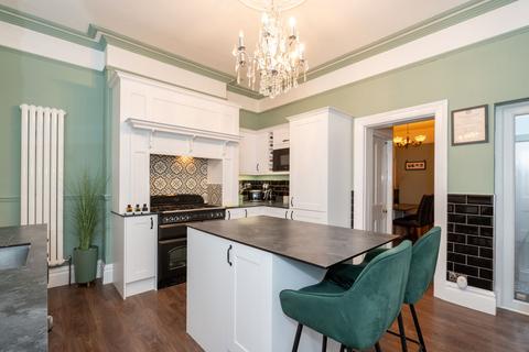 4 bedroom detached house for sale, Bewdley Hill, Kidderminster DY11