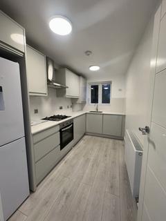 2 bedroom terraced house to rent, Main Road, Harwich CO12