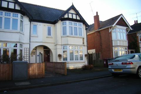 undefined, Melrose Avenue, Reading, Berkshire