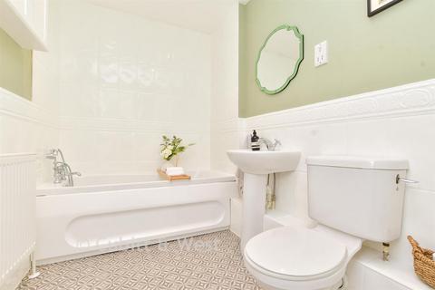 3 bedroom townhouse for sale, Howard Place, Reigate RH2