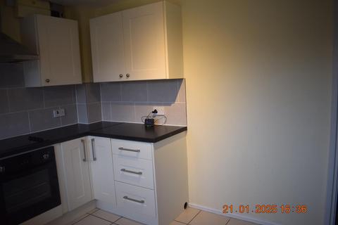 2 bedroom semi-detached house to rent, Orford Rise, Nuneaton CV10