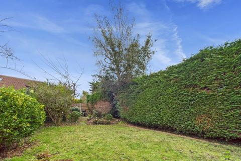 3 bedroom semi-detached house for sale, Faygate Crescent, Bexleyheath, Kent, DA6