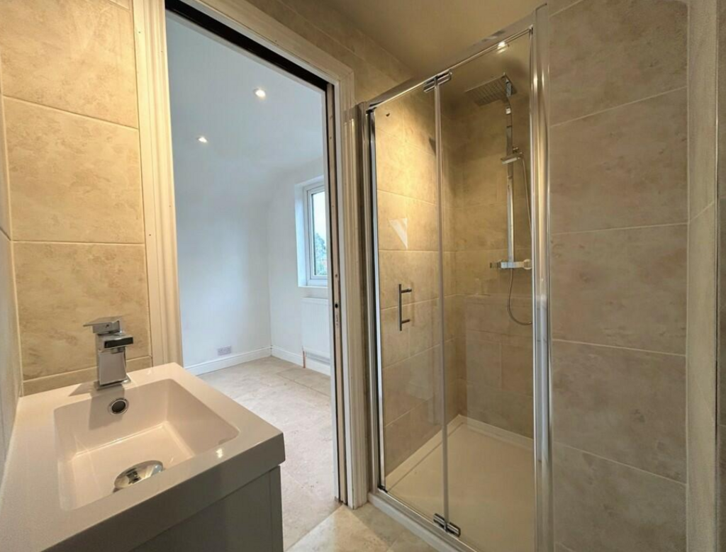 Ensuite 2 117 connau