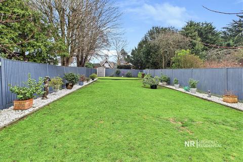 2 bedroom detached bungalow for sale, West Ewell KT19