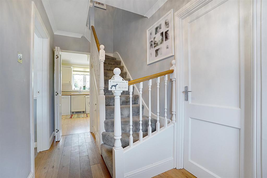 Entrance Hall 1.jpg