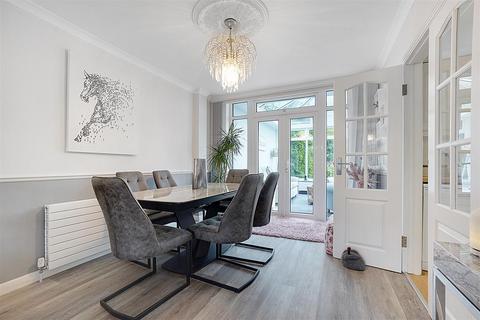 4 bedroom semi-detached house for sale, Oakfield Park Road, Dartford