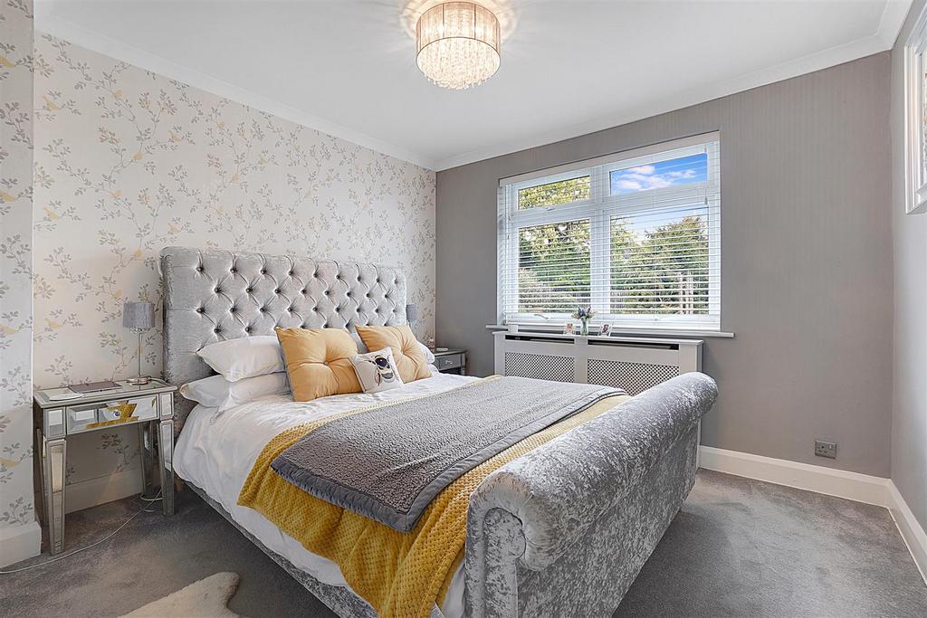 Bedroom 2a.jpg
