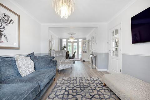 4 bedroom semi-detached house for sale, Oakfield Park Road, Dartford