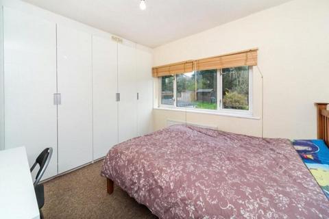 5 bedroom house to rent, Lower Bevendean Avenue, Brighton