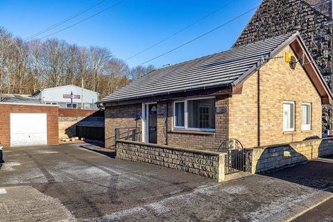 2 bedroom detached bungalow for sale, Kelowna, 2 Mansfield Park, Hawick TD9 8AL