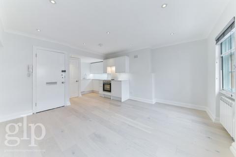 Studio to rent, Wardour Street, London, Greater London, W1D