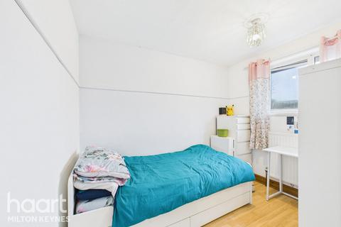 undefined, Fairford Crescent, Downhead Park