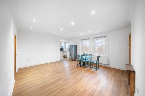 2 bedroom apartment to rent, Knatchbull Road, London SE5