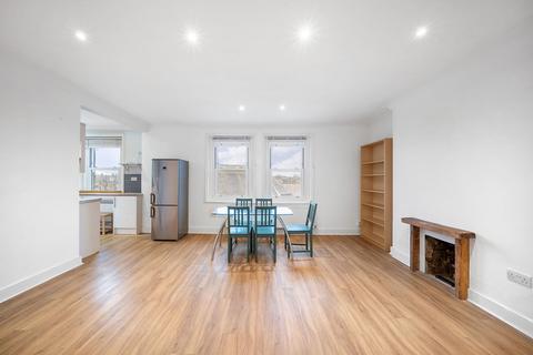 2 bedroom apartment to rent, Knatchbull Road, London SE5