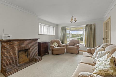 2 bedroom detached bungalow for sale, Stirling Avenue, Seaford