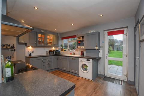 3 bedroom detached house for sale, Orchard Lane, Pilgrims Hatch, Brentwood