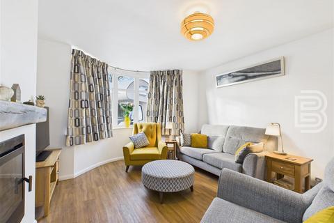4 bedroom semi-detached house for sale, Shakespeare Gardens, Rugby CV22