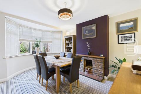 4 bedroom semi-detached house for sale, Shakespeare Gardens, Rugby CV22