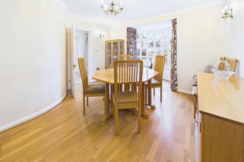 4 bedroom detached house for sale, The Spires, Great Baddow, Chelmsford