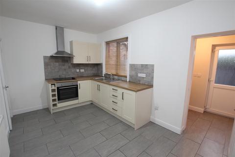 2 bedroom terraced house to rent, Church Street, Bolton BL5