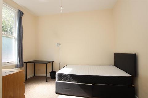 3 bedroom flat to rent, 8 Norfolk Buildings, Bath BA1